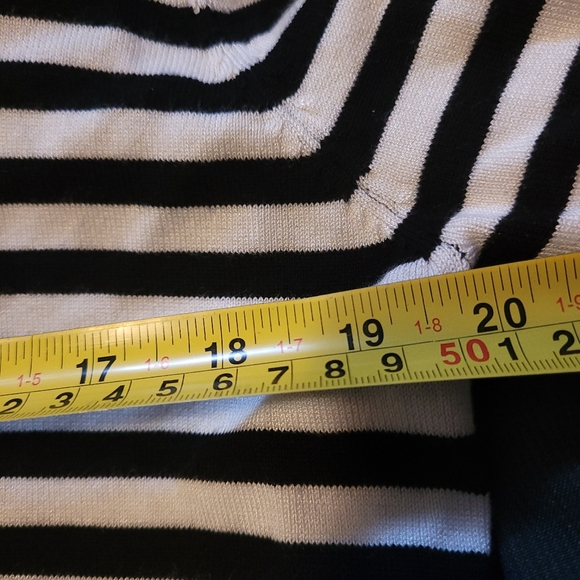 Andrew Marc striped turtle neck sweater size XL - Picture 9 of 11